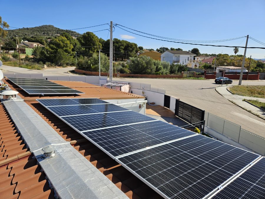Instalación fotovoltaica sobre cubierta